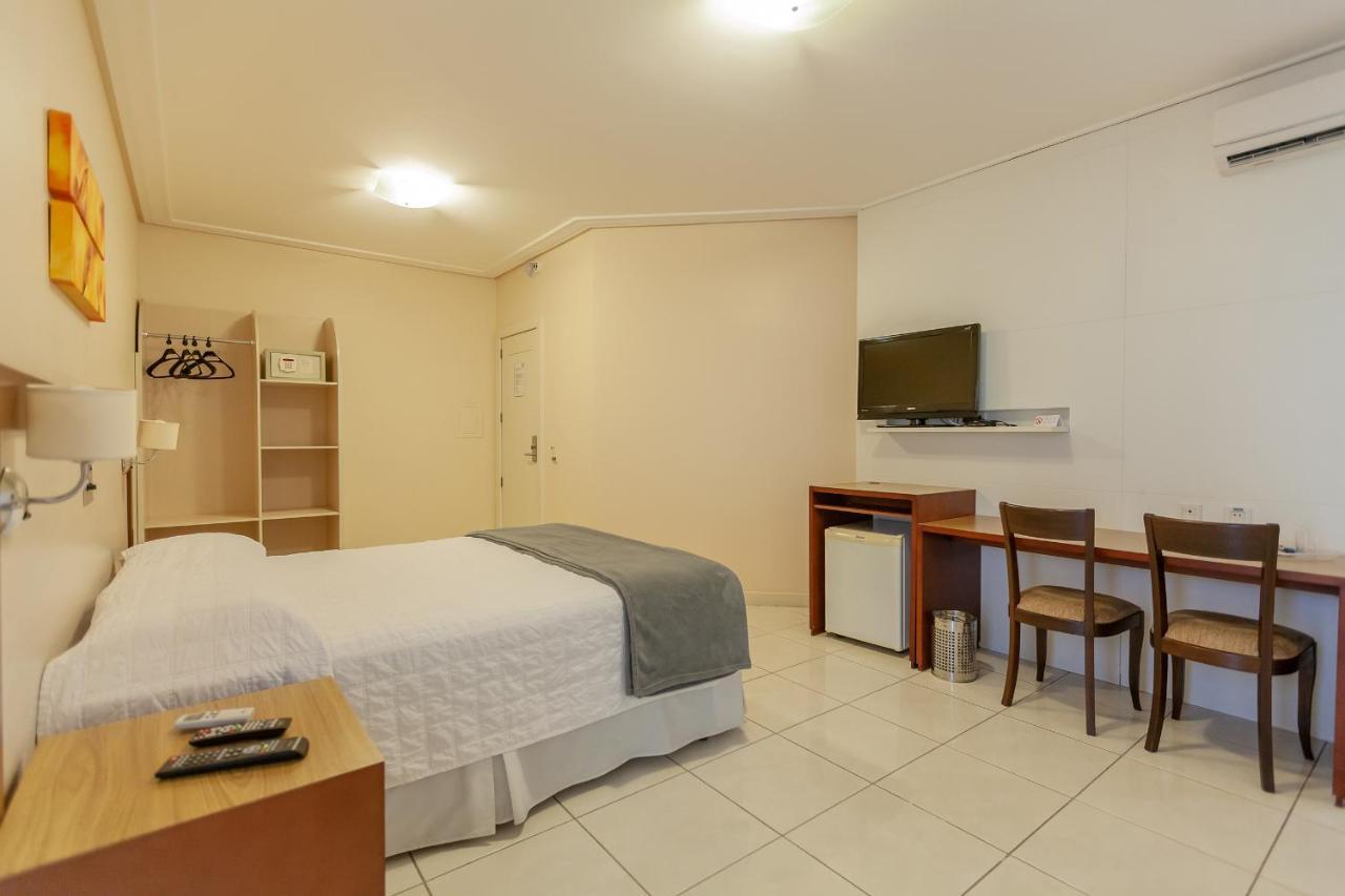 Tri Hotel Executive Criciuma Крисіума Екстер'єр фото